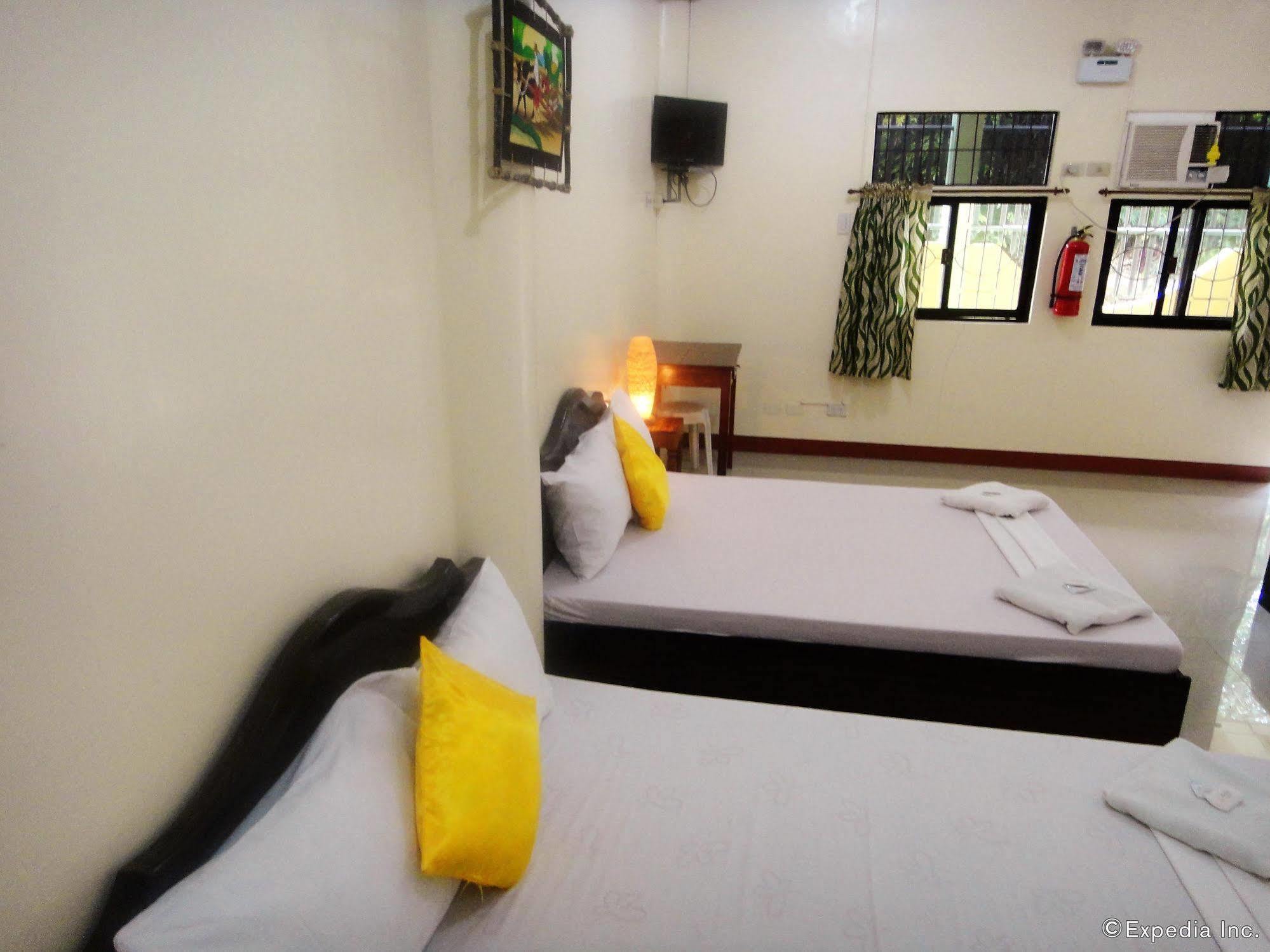Amerson Pension Place Puerto Princesa Exterior photo